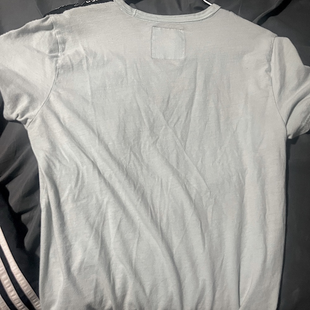 Small hollester shirt,